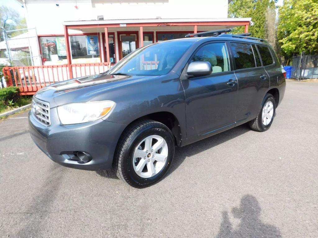 used 2010 Toyota Highlander car, priced at $8,995