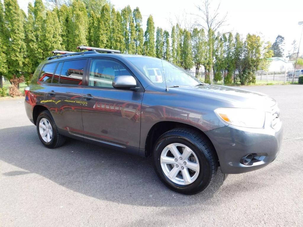 used 2010 Toyota Highlander car, priced at $8,995