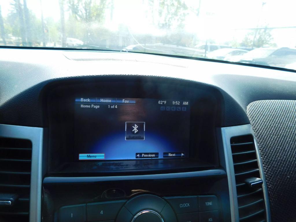 used 2015 Chevrolet Cruze car, priced at $8,995