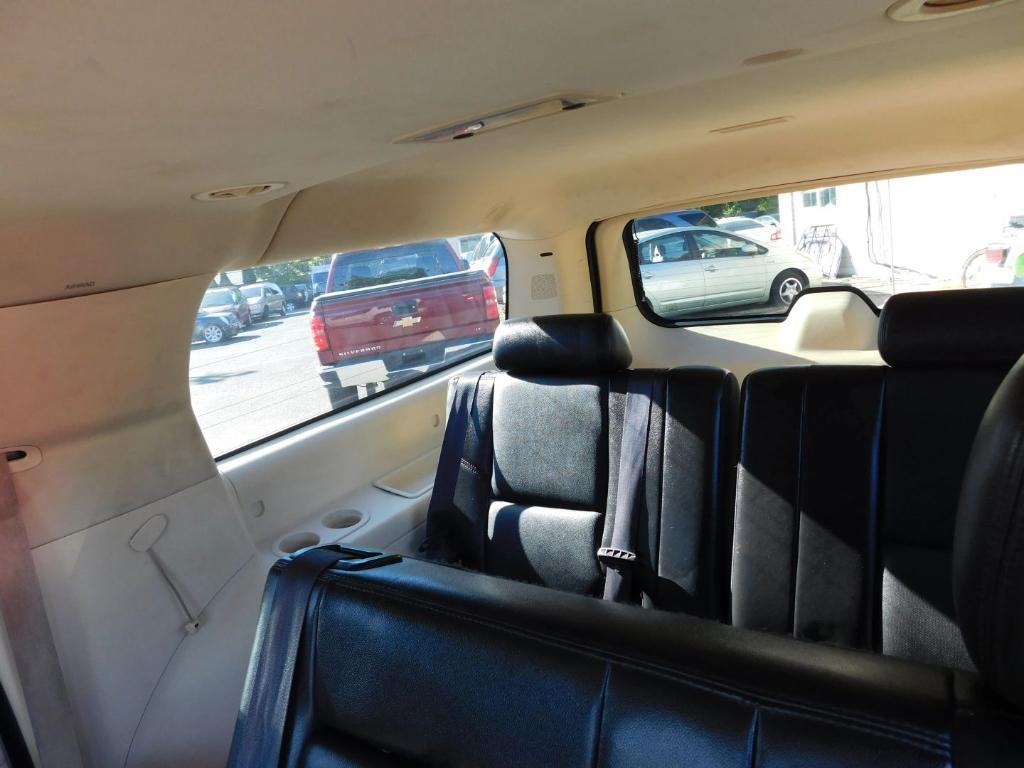 used 2007 Cadillac Escalade ESV car, priced at $5,995
