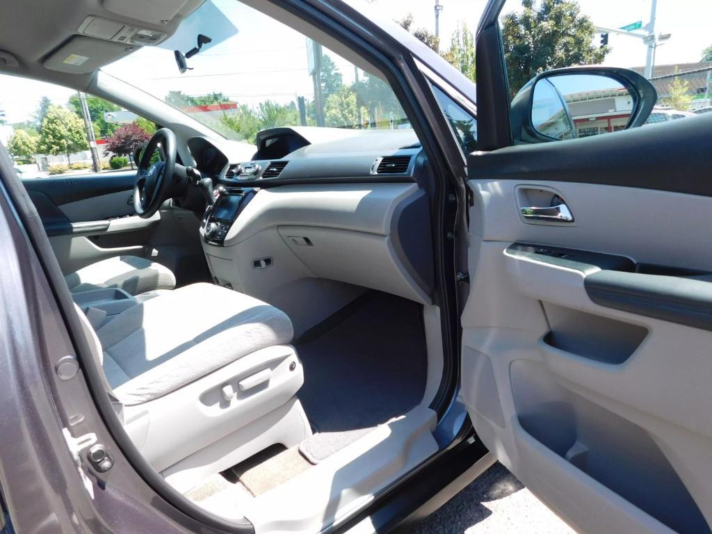 used 2015 Honda Odyssey car, priced at $13,495