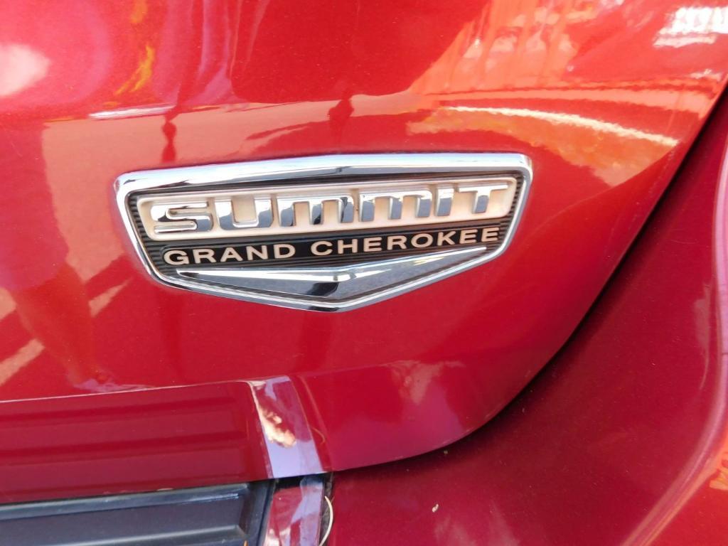 used 2014 Jeep Grand Cherokee car, priced at $17,995