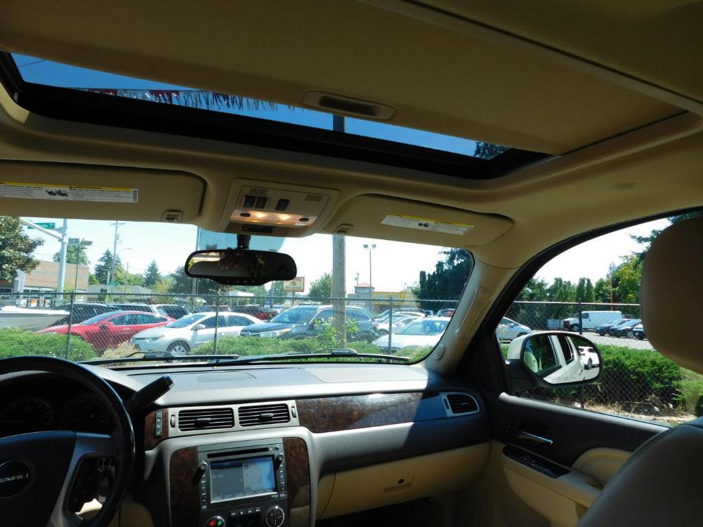 used 2013 GMC Yukon car, priced at $10,995