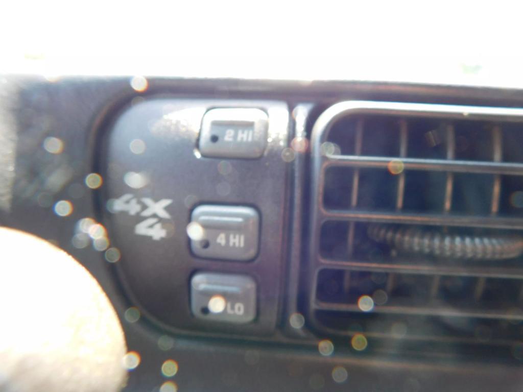 used 2001 Chevrolet S-10 car, priced at $8,995