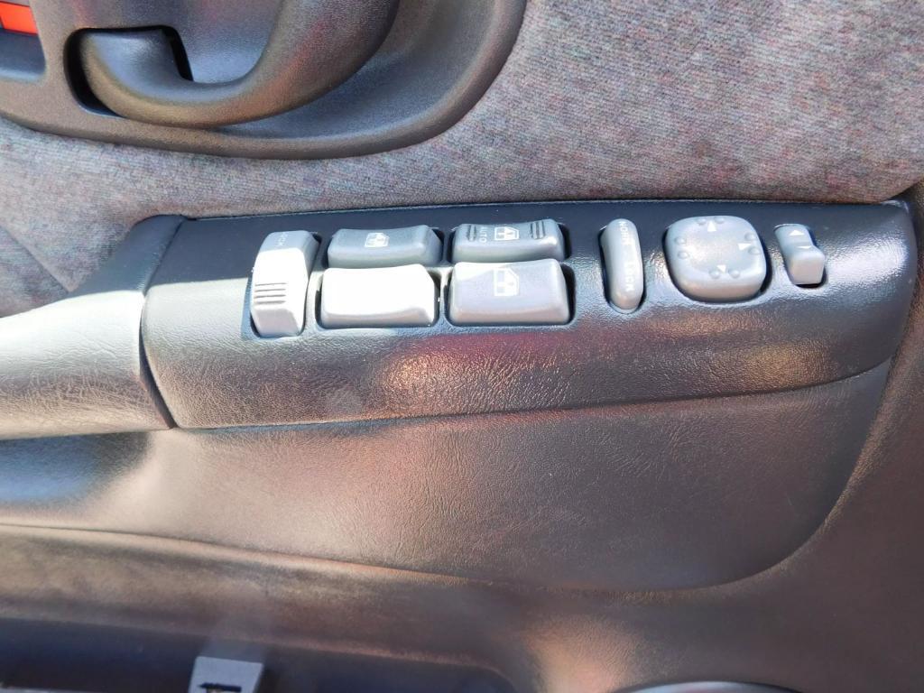 used 2001 Chevrolet S-10 car, priced at $8,995
