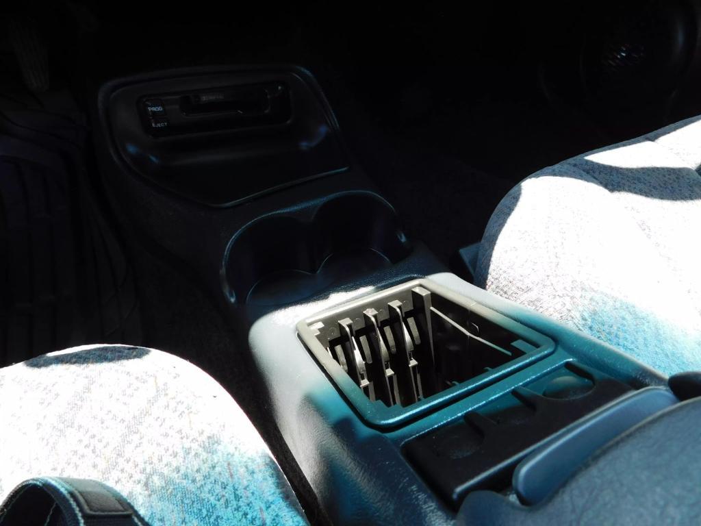 used 2001 Chevrolet S-10 car, priced at $8,995