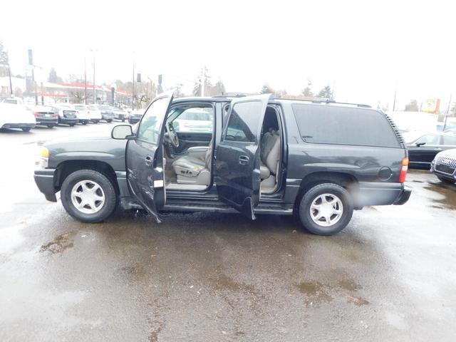 used 2003 GMC Yukon XL car, priced at $3,995