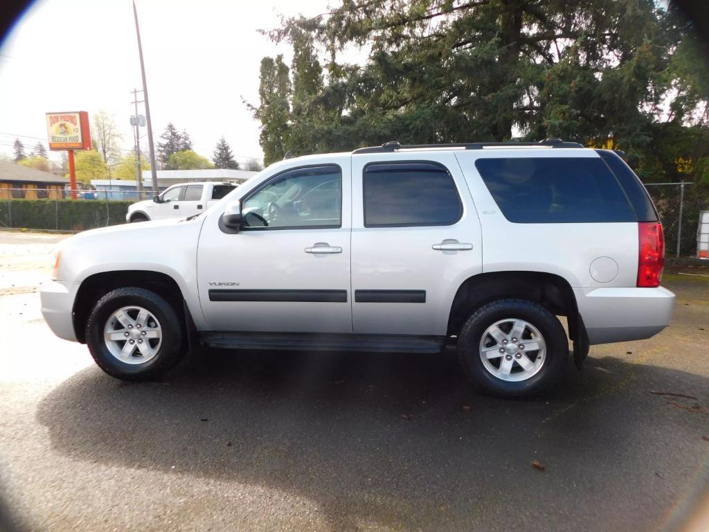 used 2014 GMC Yukon car, priced at $12,998