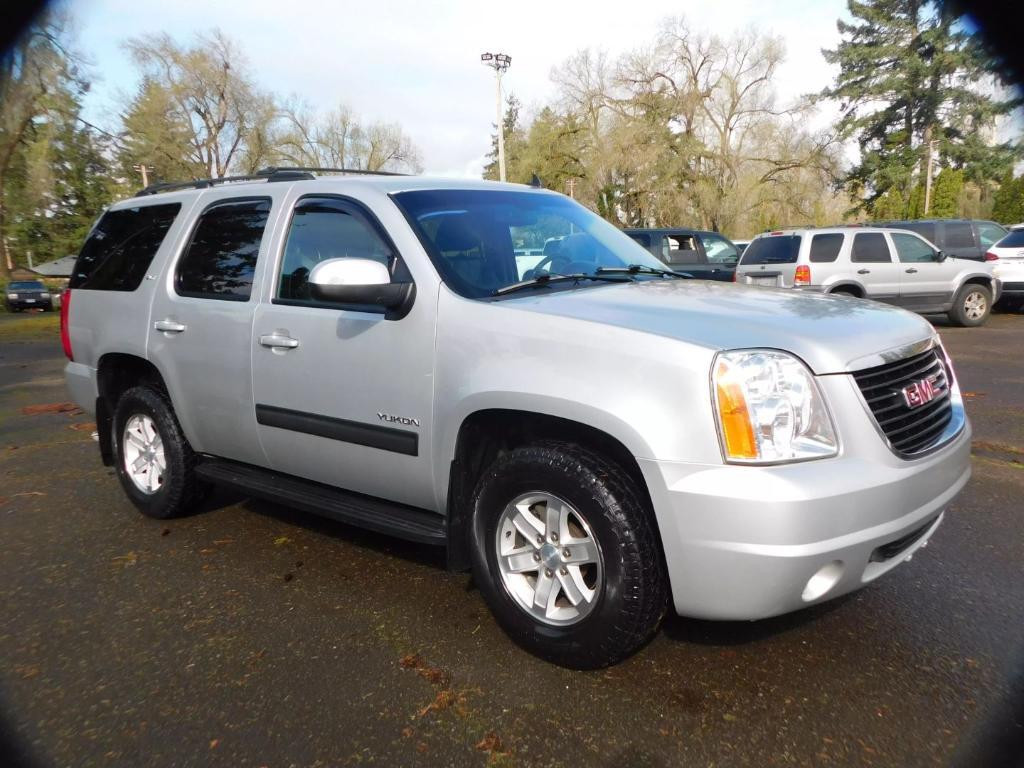 used 2014 GMC Yukon car, priced at $12,995