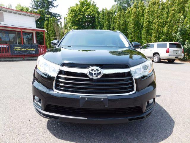 used 2014 Toyota Highlander car, priced at $17,995