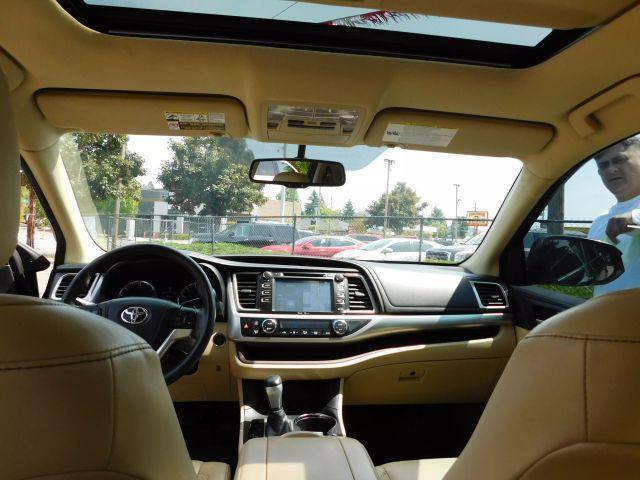 used 2014 Toyota Highlander car, priced at $17,995