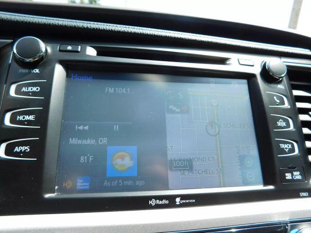 used 2014 Toyota Highlander car, priced at $17,995