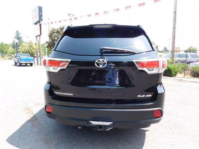 used 2014 Toyota Highlander car, priced at $17,995