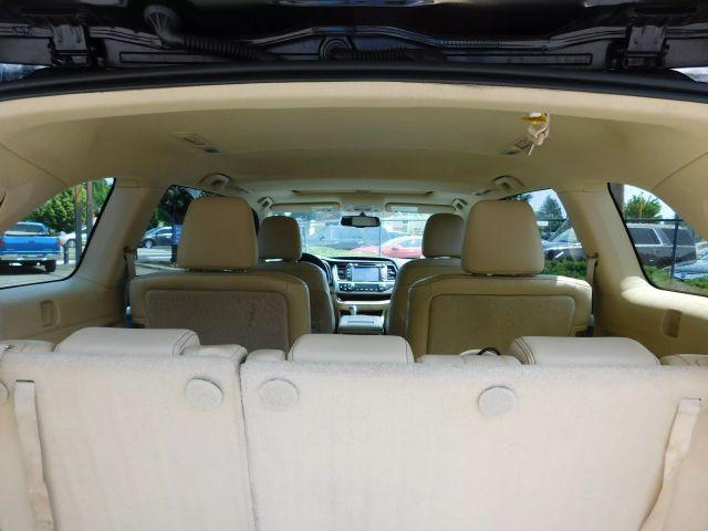 used 2014 Toyota Highlander car, priced at $17,995