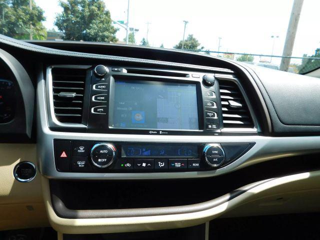 used 2014 Toyota Highlander car, priced at $17,995