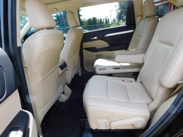 used 2014 Toyota Highlander car, priced at $17,995