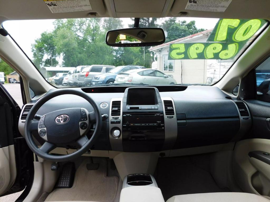 used 2007 Toyota Prius car, priced at $6,995