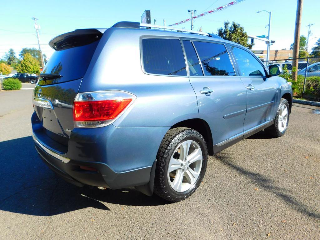 used 2013 Toyota Highlander car, priced at $12,495