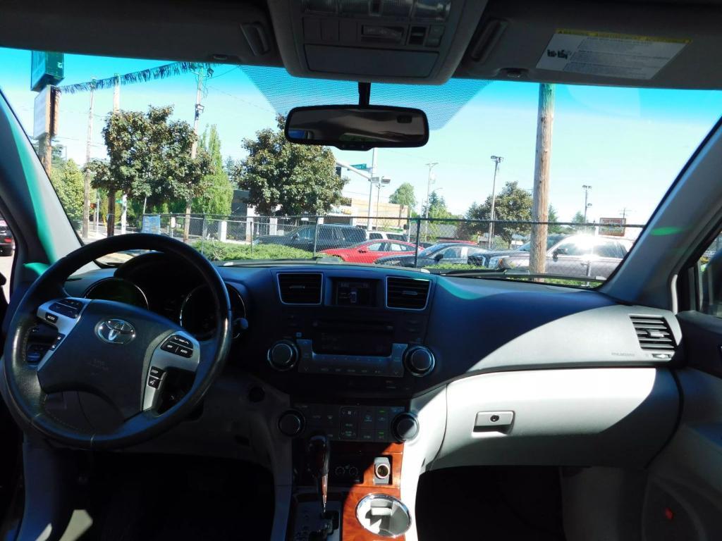 used 2012 Toyota Highlander car, priced at $11,495