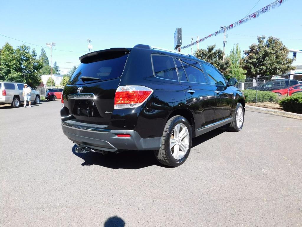 used 2012 Toyota Highlander car, priced at $11,495