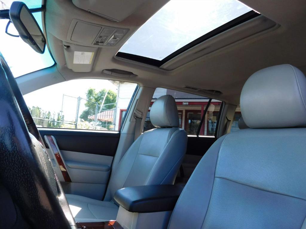 used 2012 Toyota Highlander car, priced at $11,495