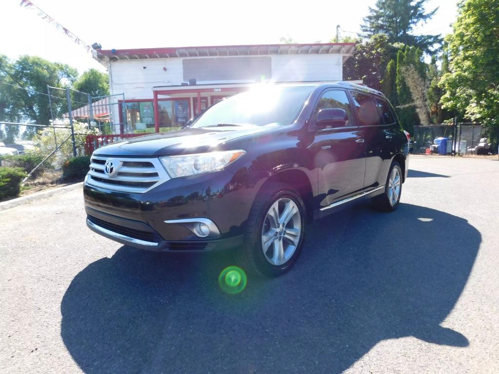 used 2012 Toyota Highlander car, priced at $11,495