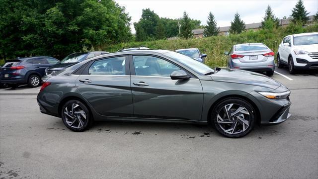 new 2024 Hyundai Elantra car, priced at $26,262