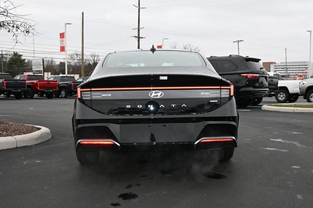 new 2025 Hyundai Sonata Hybrid car, priced at $38,103