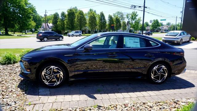 new 2024 Hyundai Sonata car, priced at $29,949