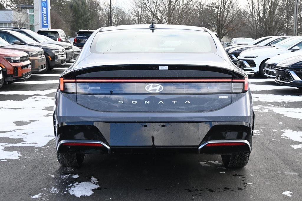 new 2025 Hyundai Sonata Hybrid car, priced at $31,883