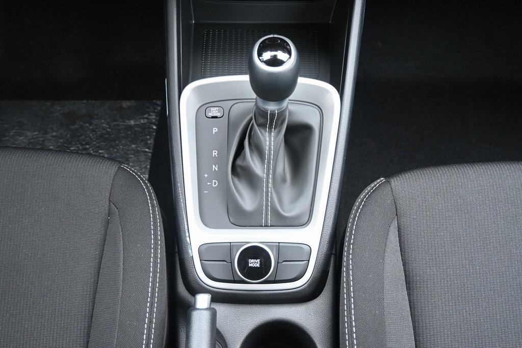new 2025 Hyundai Venue car, priced at $23,651