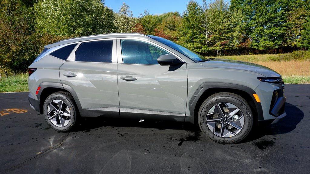 new 2026 Hyundai Tucson car, priced at $32,167