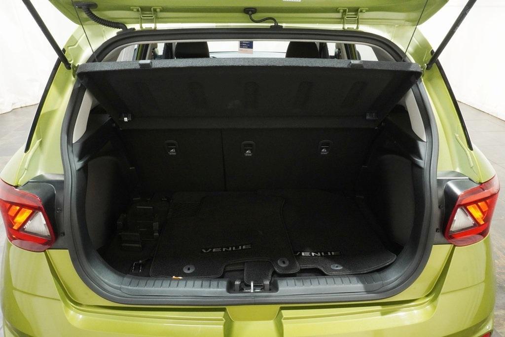 used 2022 Hyundai Venue car, priced at $19,990