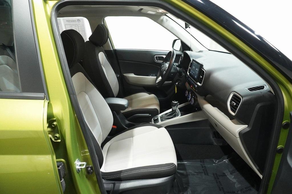 used 2022 Hyundai Venue car, priced at $19,990