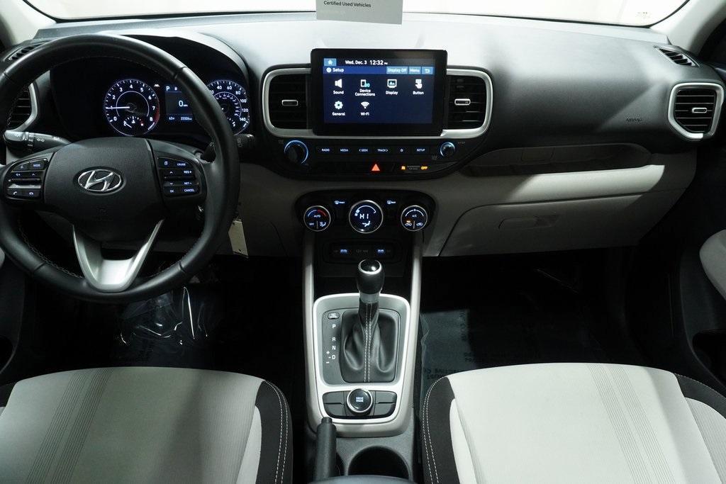 used 2022 Hyundai Venue car, priced at $19,990