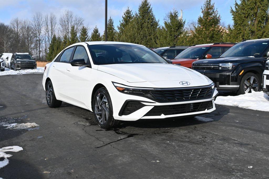 new 2025 Hyundai Elantra HEV car, priced at $28,462