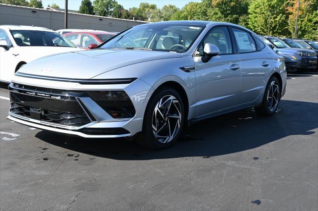 new 2025 Hyundai Sonata car, priced at $30,186