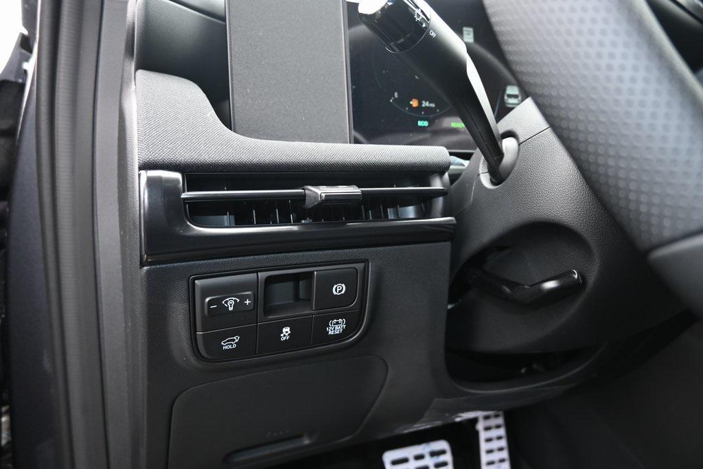 new 2025 Hyundai TUCSON Hybrid car, priced at $34,740