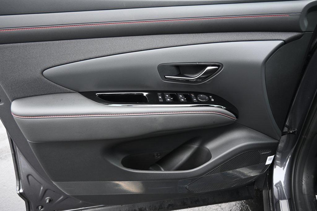 new 2025 Hyundai TUCSON Hybrid car, priced at $34,740