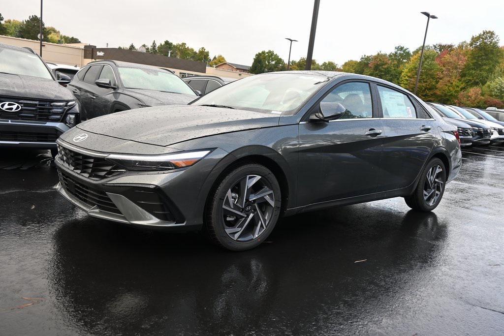 new 2025 Hyundai Elantra car, priced at $25,554