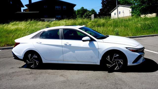 new 2024 Hyundai Elantra car, priced at $27,500