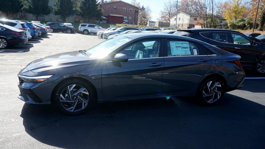 new 2024 Hyundai Elantra car, priced at $24,262