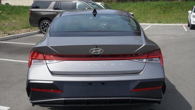 new 2024 Hyundai Elantra car, priced at $27,060