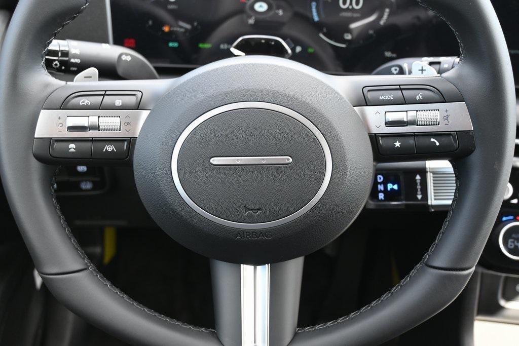 new 2025 Hyundai TUCSON Hybrid car, priced at $33,740