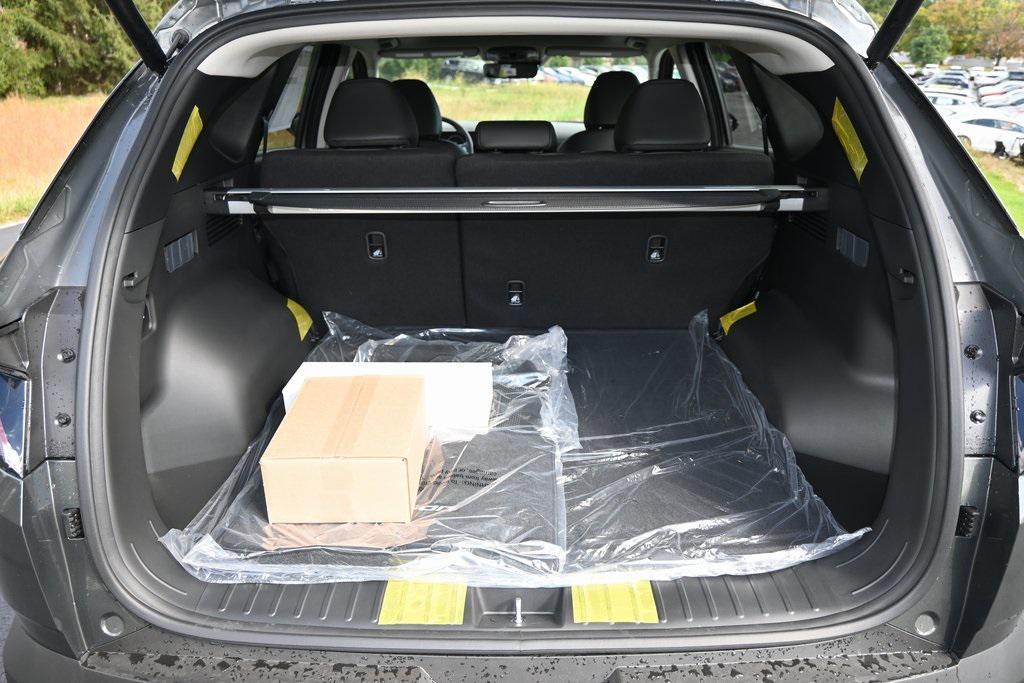new 2025 Hyundai TUCSON Hybrid car, priced at $33,740