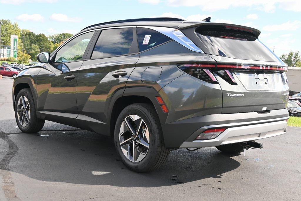 new 2025 Hyundai TUCSON Hybrid car, priced at $33,740