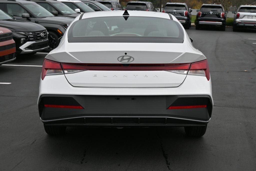 new 2024 Hyundai Elantra car, priced at $23,314