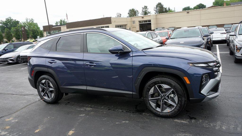 new 2025 Hyundai Tucson car, priced at $32,015