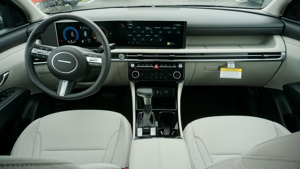 new 2025 Hyundai Tucson car, priced at $32,015