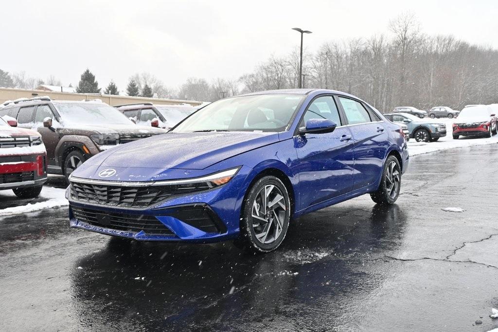 new 2025 Hyundai Elantra car, priced at $26,456